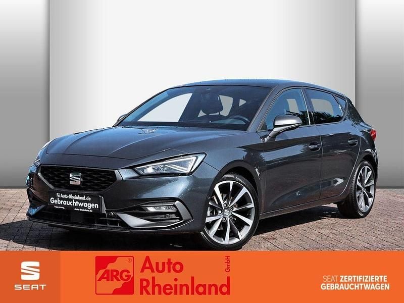 Grau Gebraucht 2021 Seat Leon FR Limousine | 22.347 € (Etwas zu teuer) - Bild 1/4