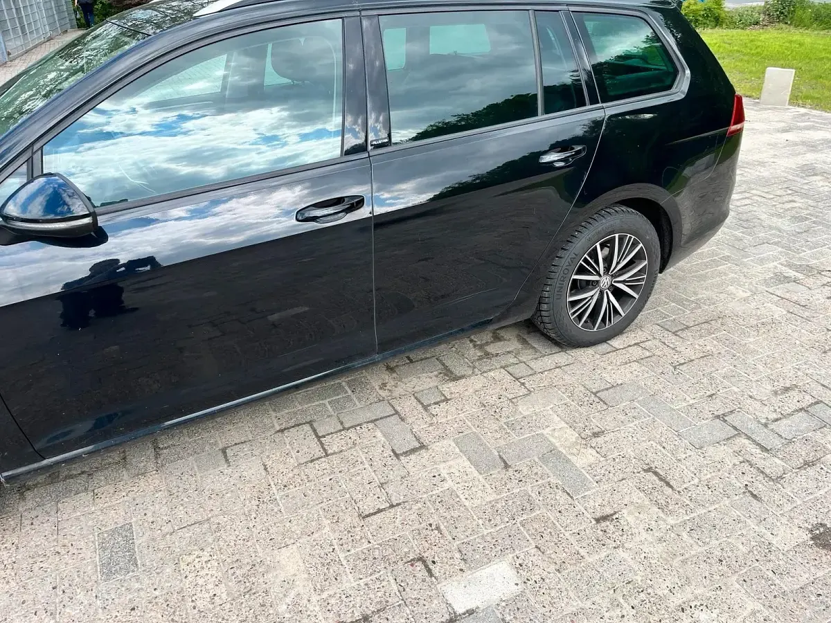 Gebraucht VW Golf VII 110 PS (80 kW) 2016 Schwarz Kombi