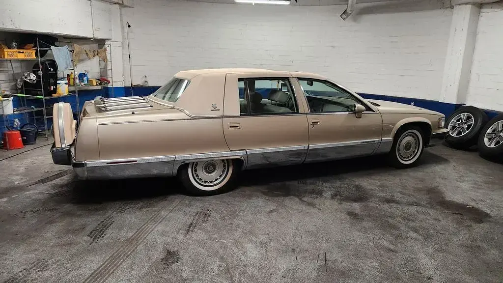 Gebraucht Cadillac Fleetwood 252 PS (185 kW) 1993 Gold Limousine
