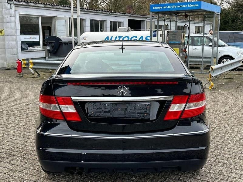 Gebraucht Mercedes CLC180 143 PS (105 kW) 2009 Schwarz Kleinwagen
