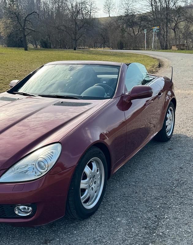 Gebraucht Mercedes SLK200 184 PS (135 kW) 2008 Rot Cabrio
