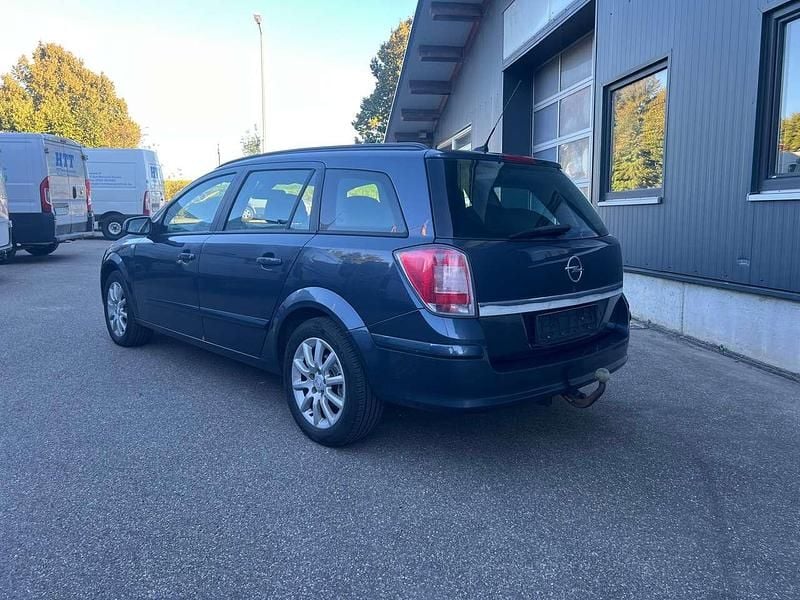 Gebraucht Opel Astra Sport 110 PS (80 kW) 2008 Blau Kombi