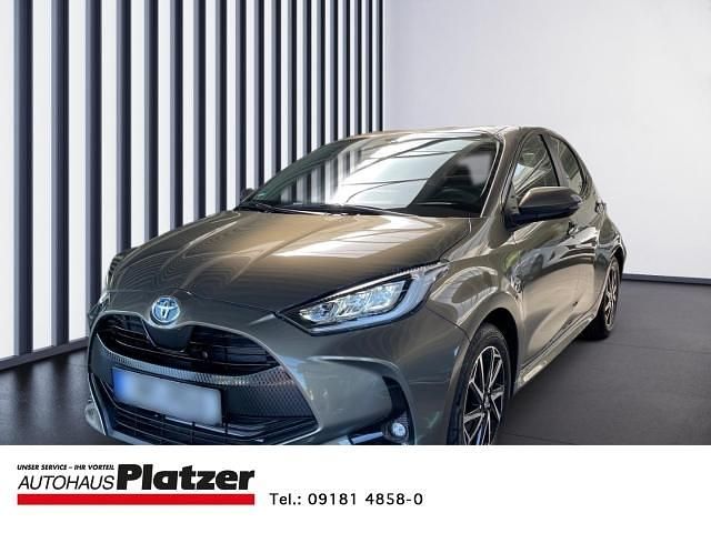 Bronze Gebraucht 2023 Toyota Yaris Hybrid Comfort Kleinwagen | 23.980 € (Etwas zu teuer) - Bild 1/4