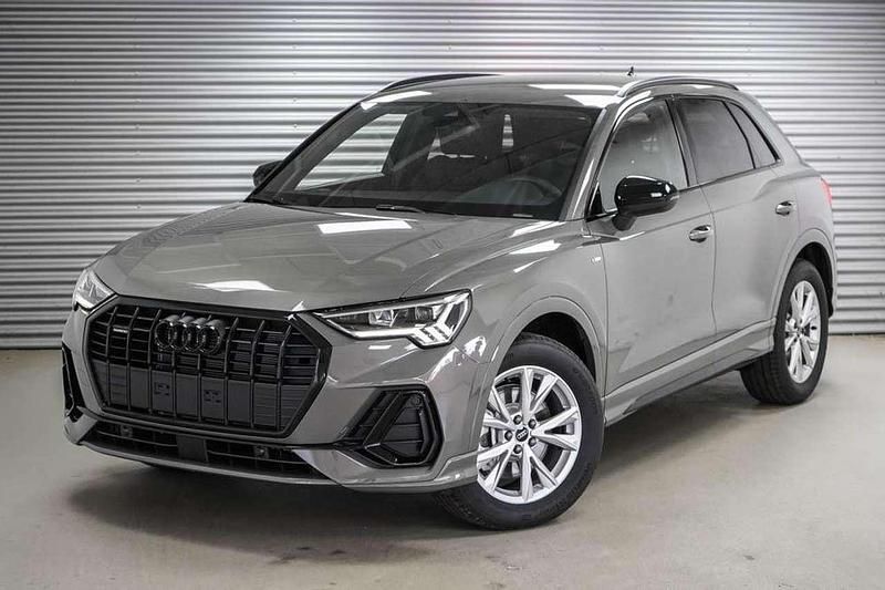 Daytonagrau metallic (6y) Neu 2025 Audi Q3 S-Line SUV | 45.291 € (Superpreis) - Bild 1/4
