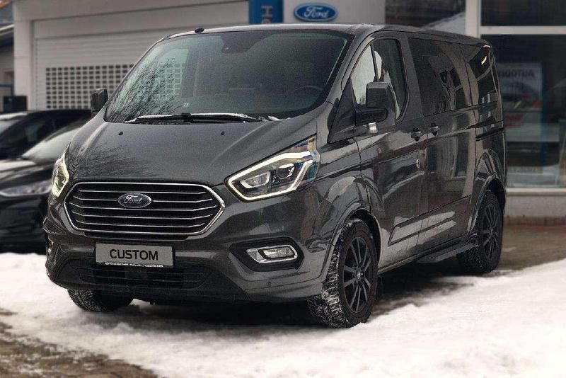 Gebraucht Ford Transit Custom Titanium 170 PS (125 kW) 2019 Magneticgrau (metallic) Van / Kleinbus