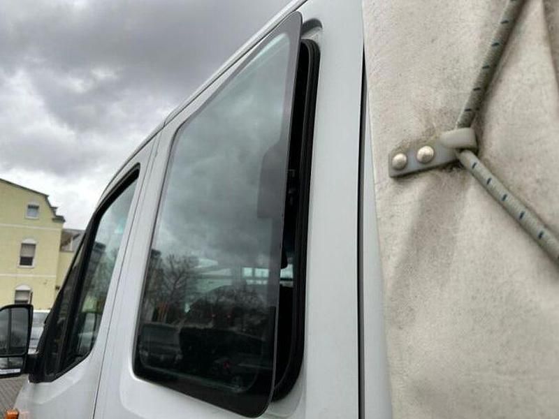 Gebraucht Mercedes Sprinter 143 PS (105 kW) 2020 Arktikweiß mb 9147 Van