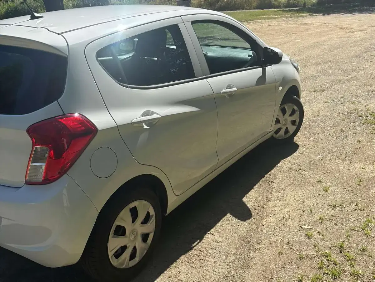Gebraucht Opel Karl Selection 75 PS (55 kW) 2016 Weiß Kleinwagen