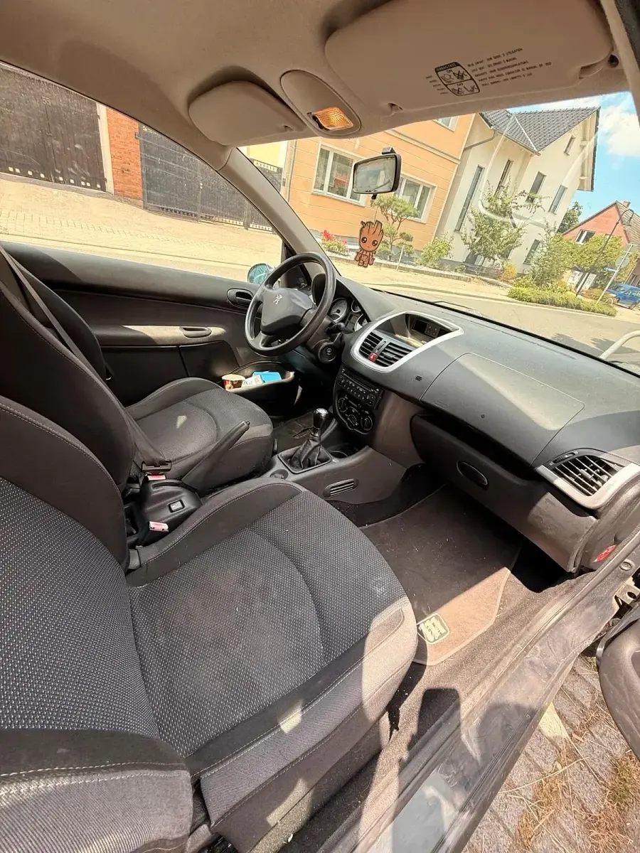 Gebraucht Peugeot 206 60 PS (44 kW) 2009 Blau Kleinwagen