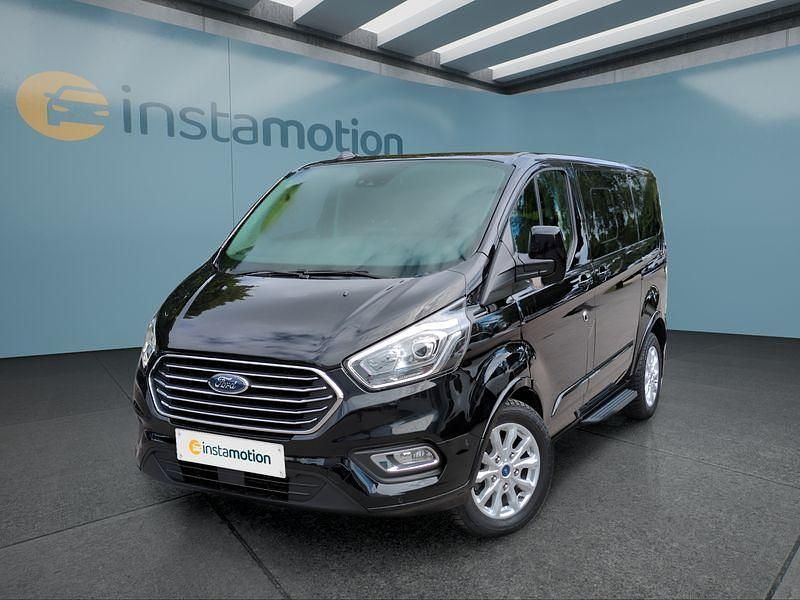 Schwarz Gebraucht 2023 Ford Tourneo Custom Van / Kleinbus | 38.299 € (Fairer Preis) - Bild 1/4