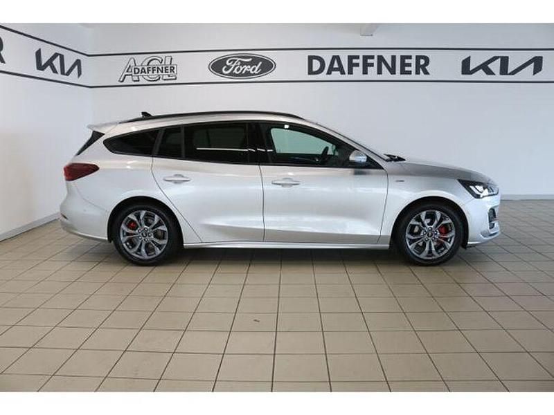 Gebraucht Ford Focus ST-Line X 125 PS (91 kW) 2023 Silber Kombi