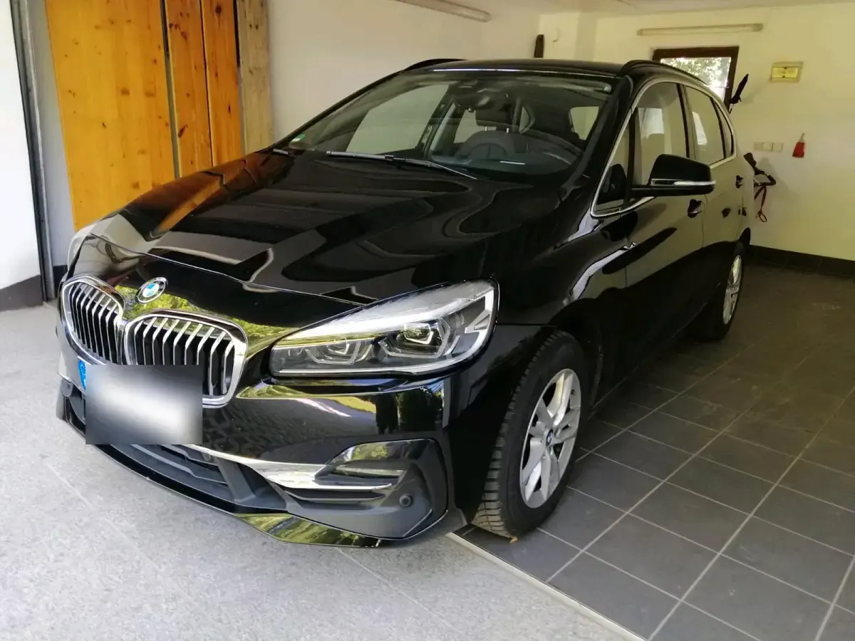 Gebraucht BMW 218 Luxury Line 150 PS (110 kW) 2019 Schwarz Kombi