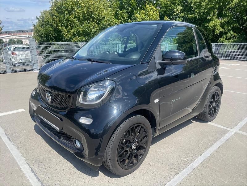 Schwarz Gebraucht 2015 Smart ForTwo Coupé Coupé | 9.500 € (Superpreis) - Bild 1/4