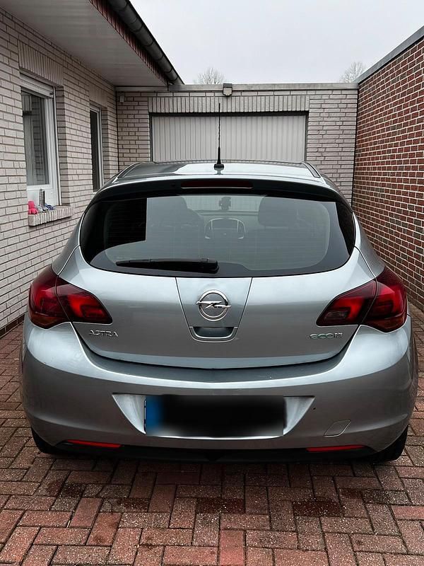 Gebraucht Opel Astra Eco 84 PS (61 kW) 2011 Grau Limousine