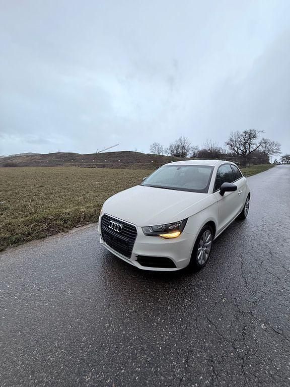 Gebraucht Audi A1 Ambition 86 PS (63 kW) 2012 Weiß Kleinwagen