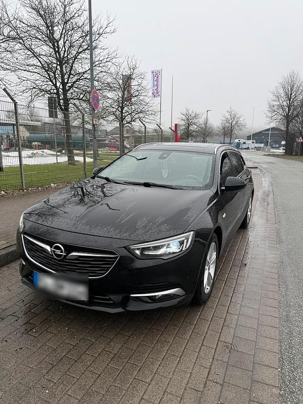 Gebraucht Opel Insignia 136 PS (100 kW) 2020 Schwarz Kombi