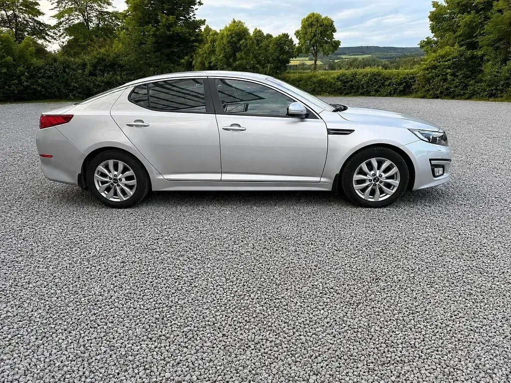 Gebraucht Kia Optima Attract 136 PS (100 kW) 2015 Silber Limousine