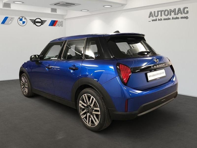 Gebraucht Mini Cooper S Classic 204 PS (150 kW) 2025 Blazing blue Kleinwagen