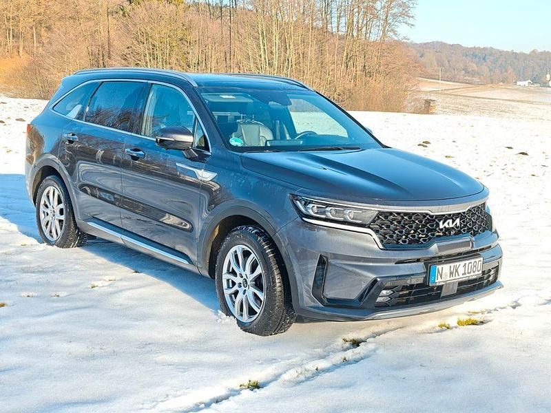 Grau Gebraucht 2022 Kia Sorento Platinum SUV | 37.000 € (Superpreis) - Bild 1/4
