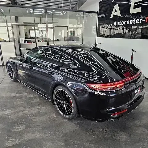 Gebraucht Porsche Panamera 460 PS (338 kW) 2019 Tiefschwarzmetallic Limousine