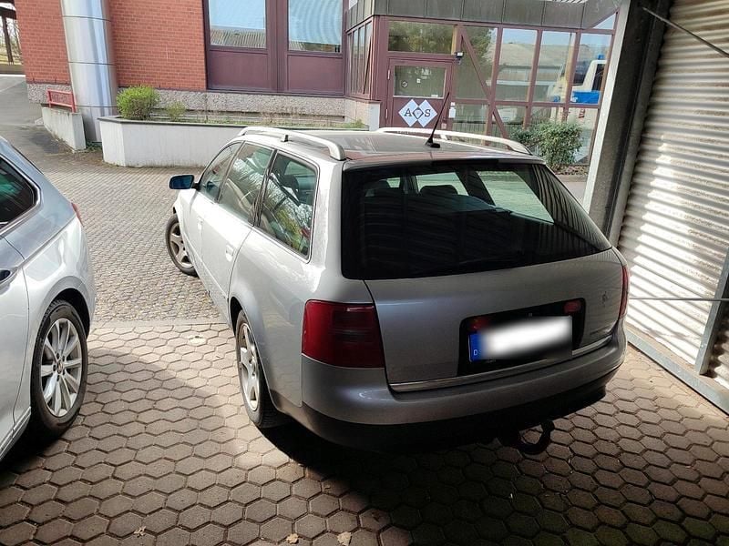 Gebraucht Audi A6 S-Line 193 PS (141 kW) 1999 Andere farben Kombi