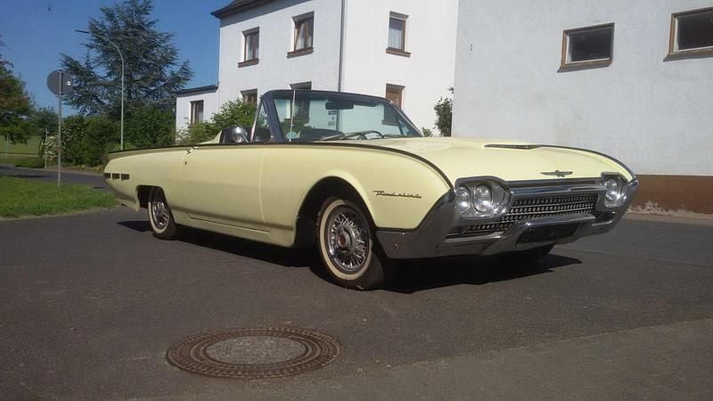 Gelb Gebraucht 1962 Ford Thunderbird Cabrio | 18.500 € - Bild 1/4