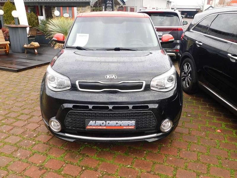 Gebraucht Kia Soul 132 PS (97 kW) 2015 Cassisschwarz SUV