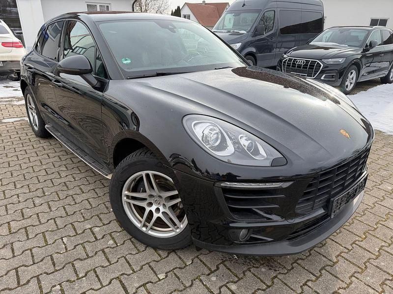 Gebraucht Porsche Macan Basis 252 PS (185 kW) 2017 Schwarz SUV