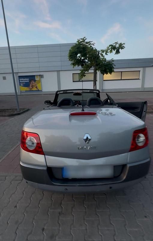 Silber Gebraucht 2005 Renault Mégane Cabriolet Cabrio | 3.400 € (Etwas zu teuer) - Bild 1/4