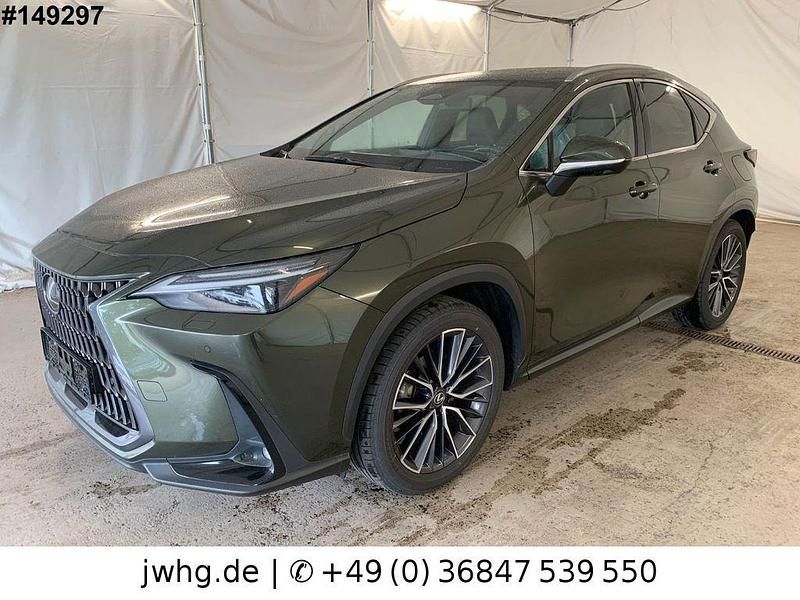 Grün Gebraucht 2022 Lexus NX350h E-FOUR Luxury Line SUV | 45.890 € (Teuer) - Bild 1/4