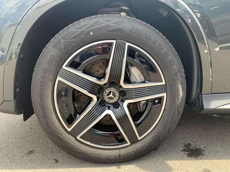 Gebraucht Mercedes GLC200 AMG Line Premium 204 PS (150 kW) 2024 Metalliclack graphitgrau SUV