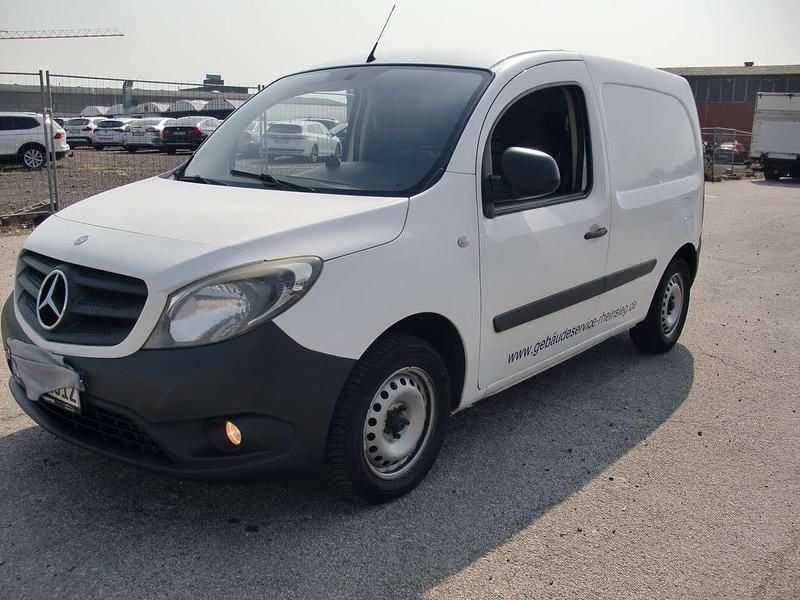 Weiß Gebraucht 2013 Mercedes Citan 108 Kombi | 2.799 € - Bild 1/4