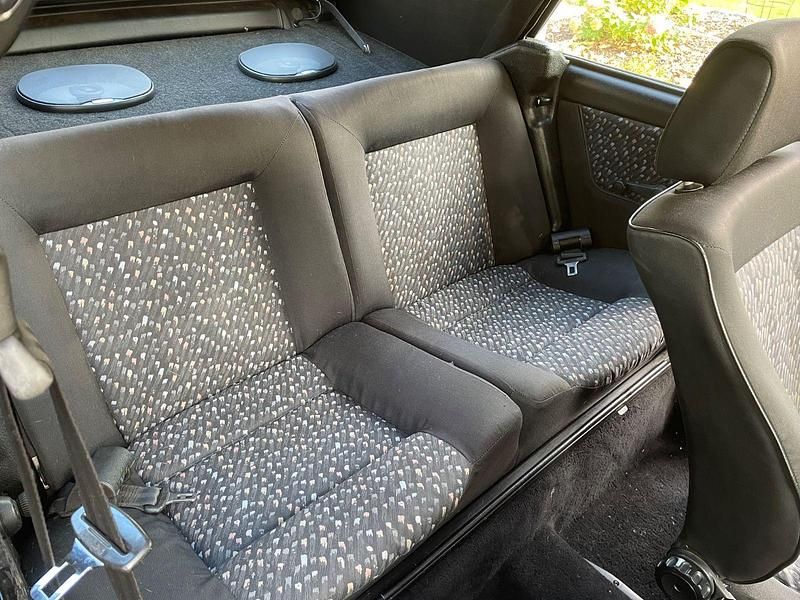 Gebraucht VW Golf Cabriolet 133 PS (97 kW) 1992 Violet Cabrio