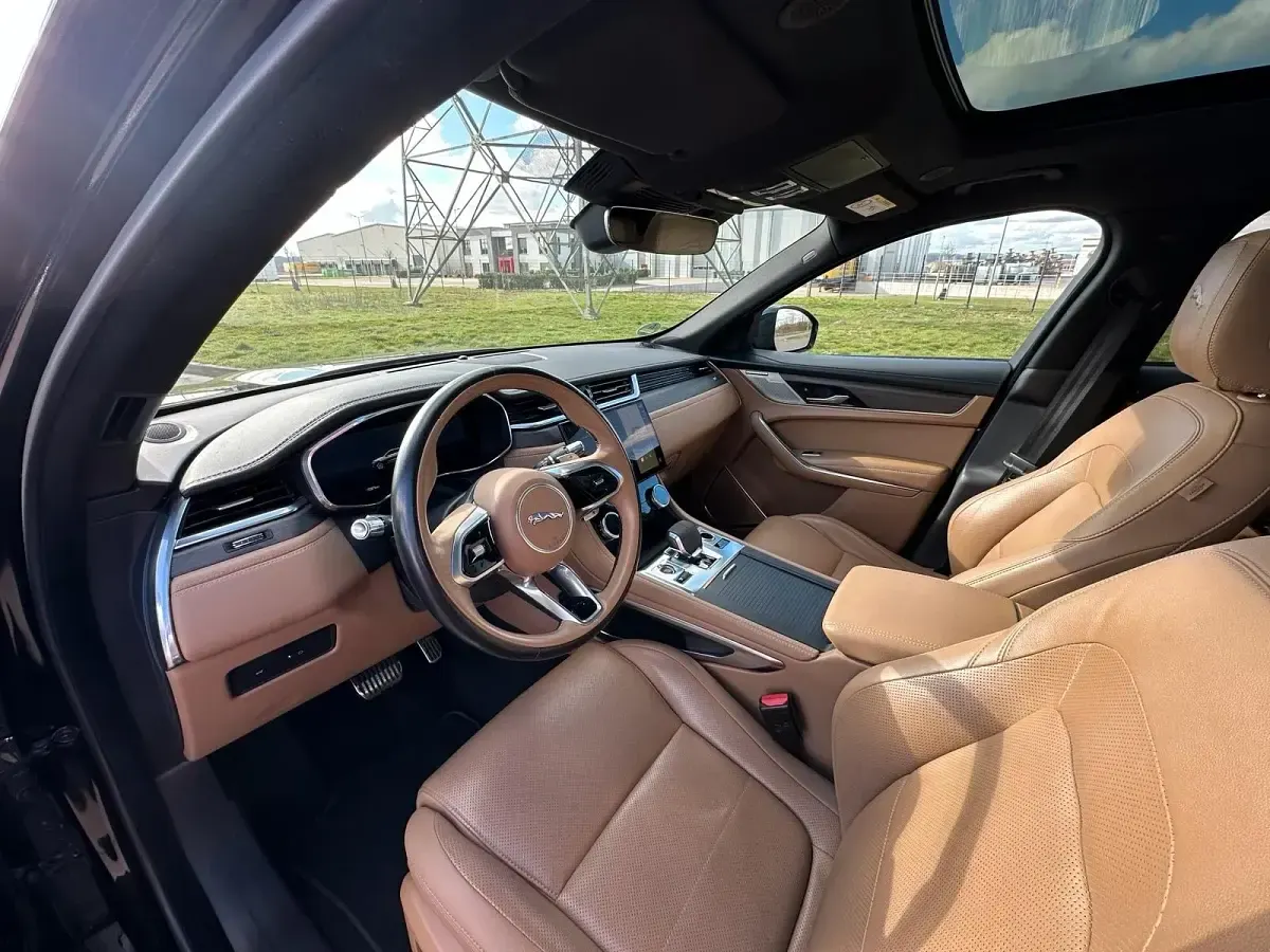 Gebraucht Jaguar F-Pace 204 PS (150 kW) 2021 Schwarz SUV