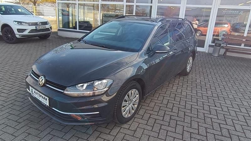 Gebraucht VW Golf VII Comfortline 150 PS (110 kW) 2020 Grau Kombi