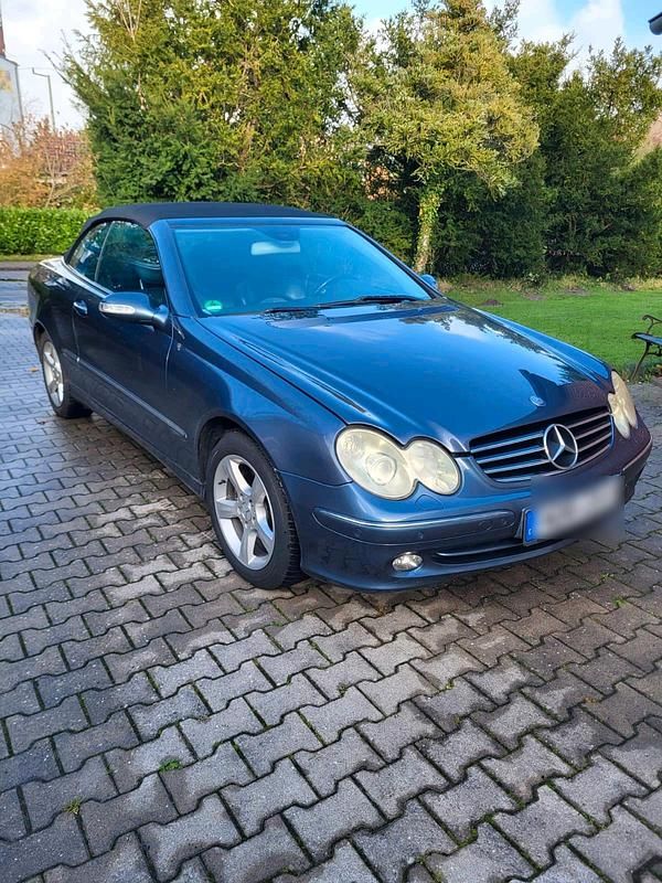 Blau Gebraucht 2003 Mercedes CLK320 Cabrio | 4.500 € (Guter Preis) - Bild 1/4
