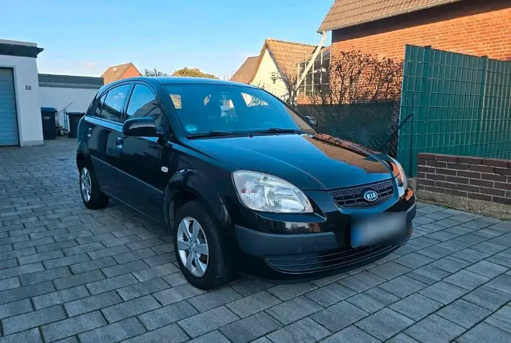 Gebraucht Kia Rio 97 PS (71 kW) 2009 Schwarz Limousine