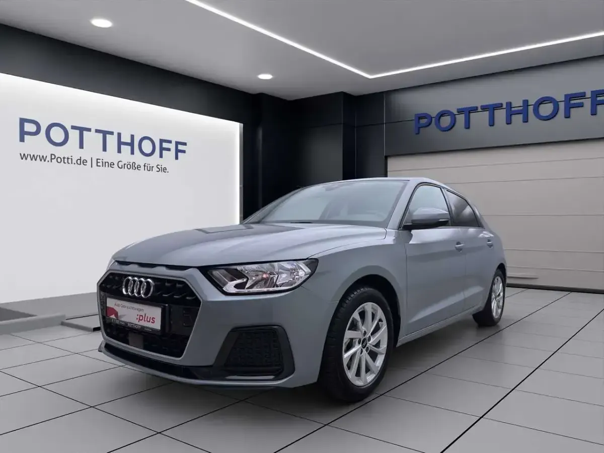 Gebraucht Audi A1 Advanced 116 PS (85 kW) 2025 Pfeilgrau perleffekt SUV