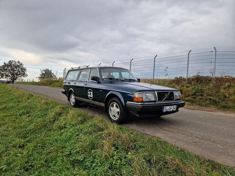Gebraucht Volvo 240 116 PS (85 kW) 1991 Grün Kombi