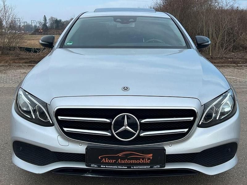 Gebraucht Mercedes E450 Night 367 PS (269 kW) 2019 Silber Limousine