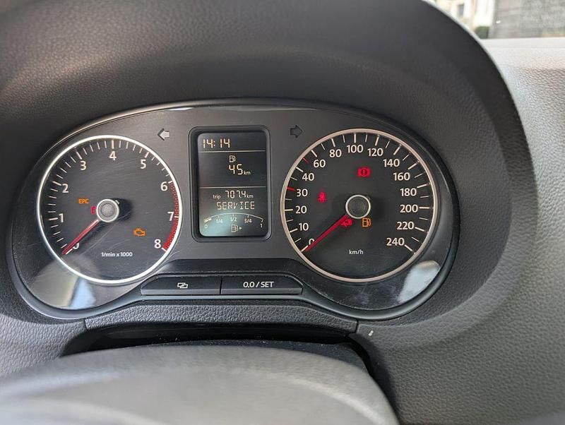 Gebraucht VW Polo Comfortline 86 PS (63 kW) 2011 Silber Kleinwagen