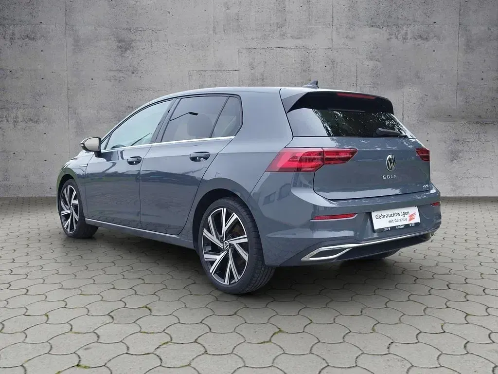 Gebraucht VW Golf VIII Style 150 PS (110 kW) 2021 Delfingrau metallic Limousine