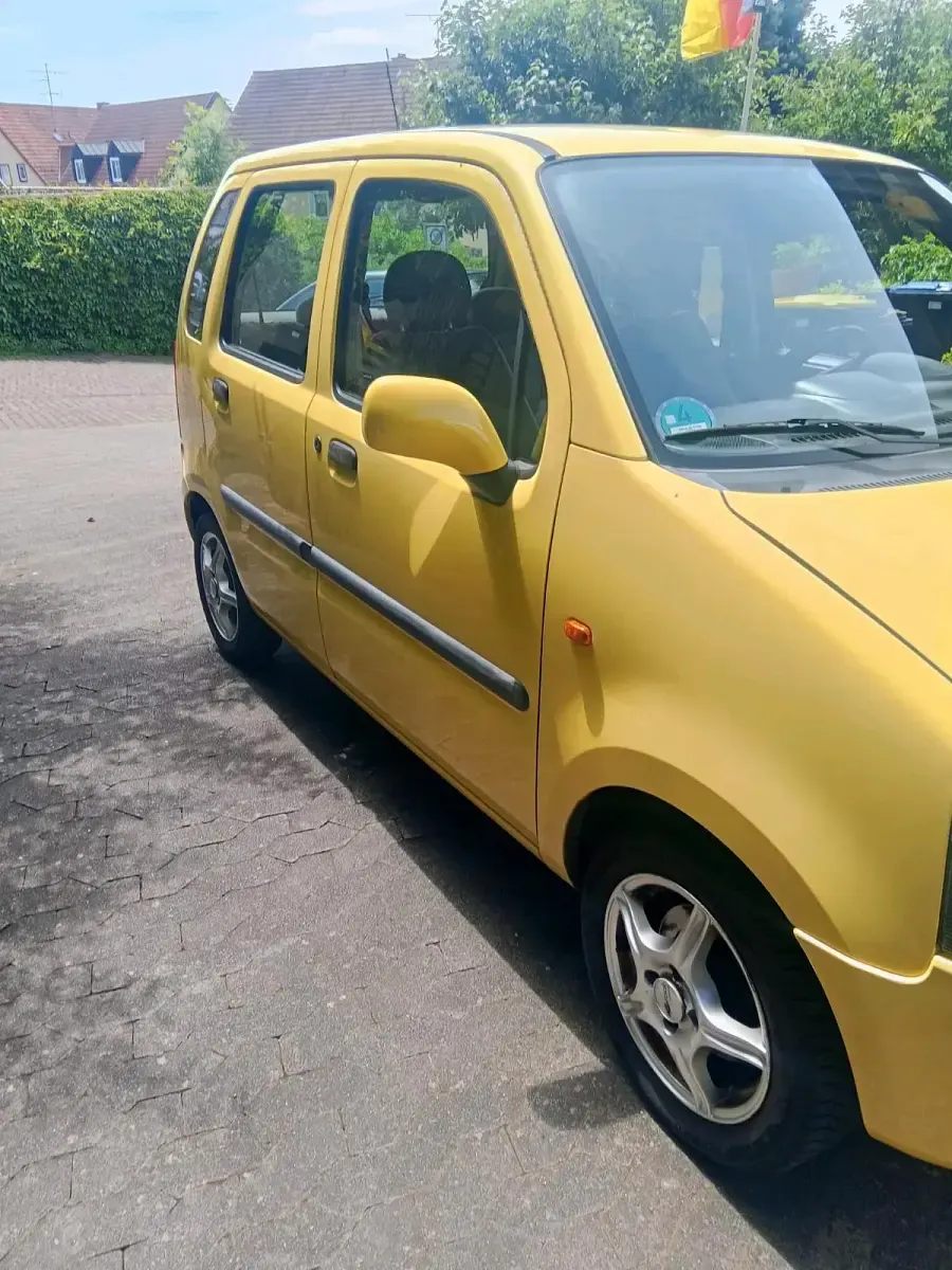 Gebraucht Opel Agila 60 PS (44 kW) 2002 Gelb Van / Kleinbus