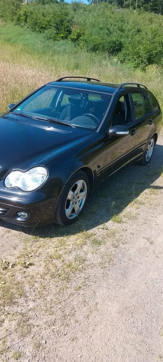 Gebraucht Mercedes C180 143 PS (105 kW) 2004 Schwarz Kombi