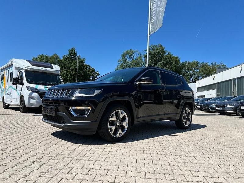 Diamond black crystal (metallic) Gebraucht 2019 Jeep Compass Limited SUV | 17.990 € (Etwas zu teuer) - Bild 1/4