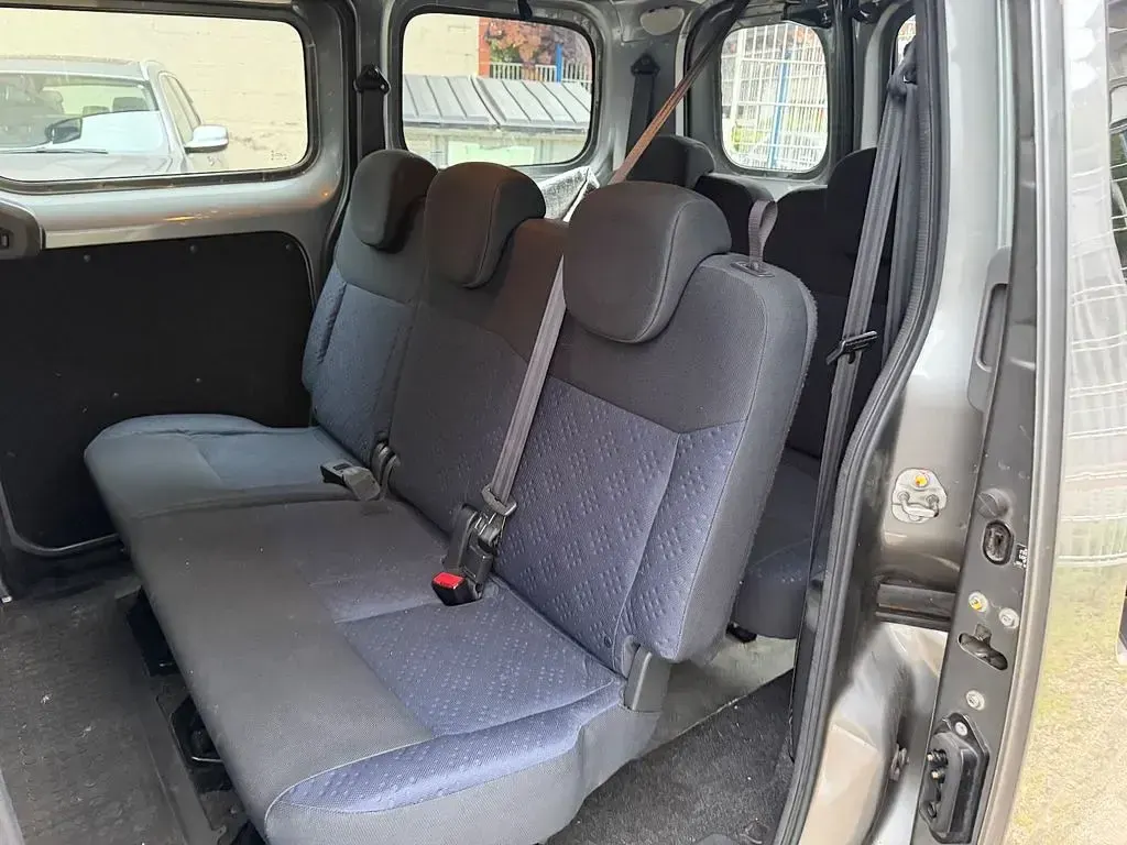 Gebraucht Nissan NV200 90 PS (66 kW) 2012 Grau Van / Kleinbus