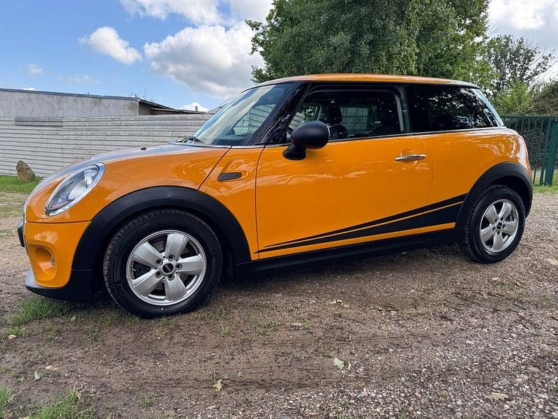 Orange Gebraucht 2016 Mini ONE Kleinwagen | 10.200 € (Fairer Preis) - Bild 1/4