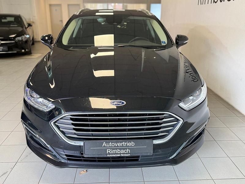 Gebraucht Ford Mondeo Titanium 188 PS (138 kW) 2022 Schwarz Kombi