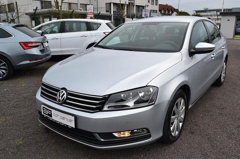 Gebraucht VW Passat 140 PS (102 kW) 2014 Silber Limousine
