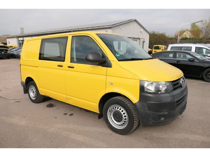 Gebraucht VW T5 84 PS (61 kW) 2013 Ginstergelb r1032 Van