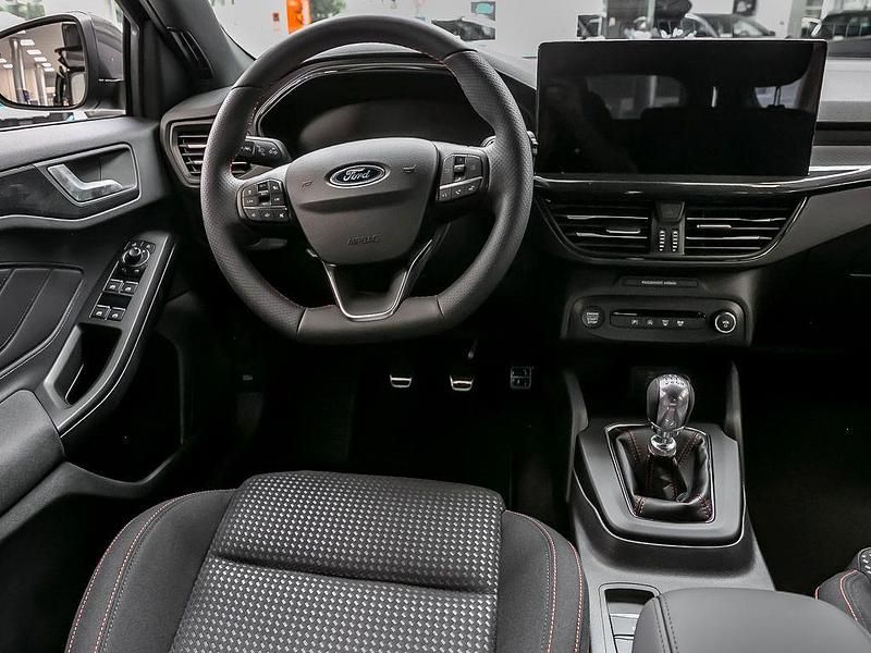 Neu Ford Focus ST-Line 125 PS (91 kW) 2025 Grau Limousine